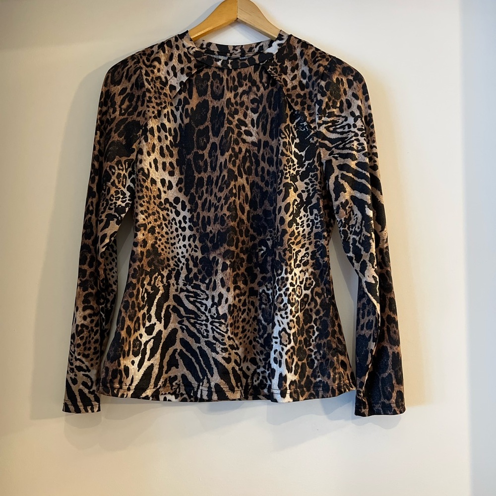 Leopard mock neck tee